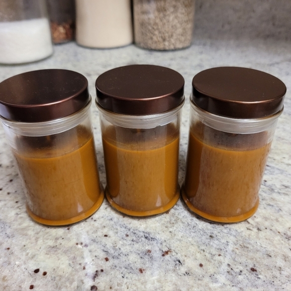 3/$5 Scented Glass Covered Jar Vanilla Cinnamon Brûlée 3.5oz Candles - Picture 11 of 13